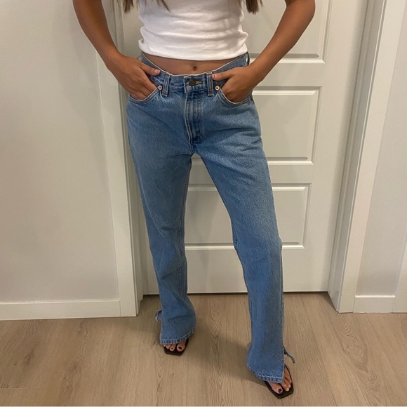 Levi's Light Blue Straight Leg Women's Jeans - Picture 1 of 7